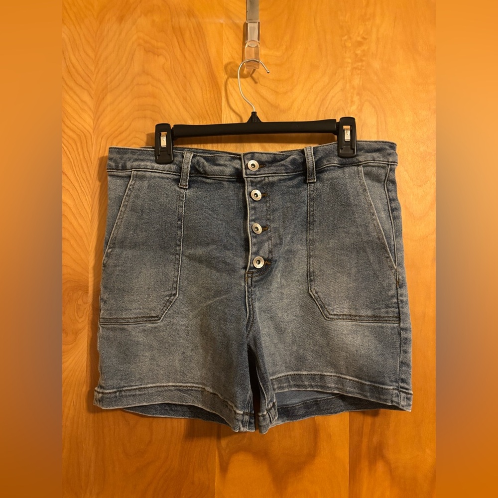 Max Studio Indigo Blue Jean Shorts Size 14 EUC
